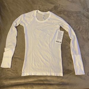 Brand new never worn lululemon swiftly t
